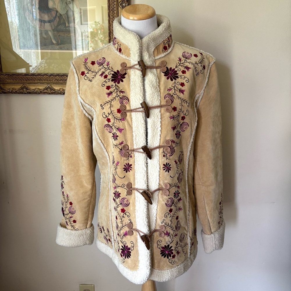 Vintage St John’s Bay Embroidered Sherpa Jacket Suede Leather ASO Phoebe Friends